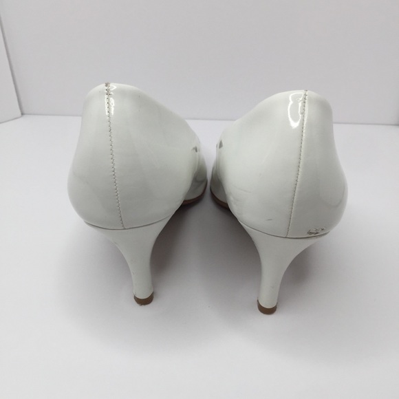 CL by Laundry Heels - Picture 4 of 8